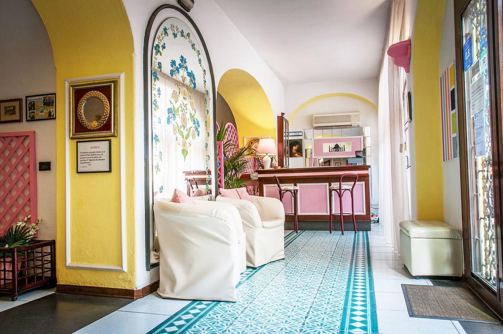Hotel Annabelle อีสเกีย ภายนอก รูปภาพ