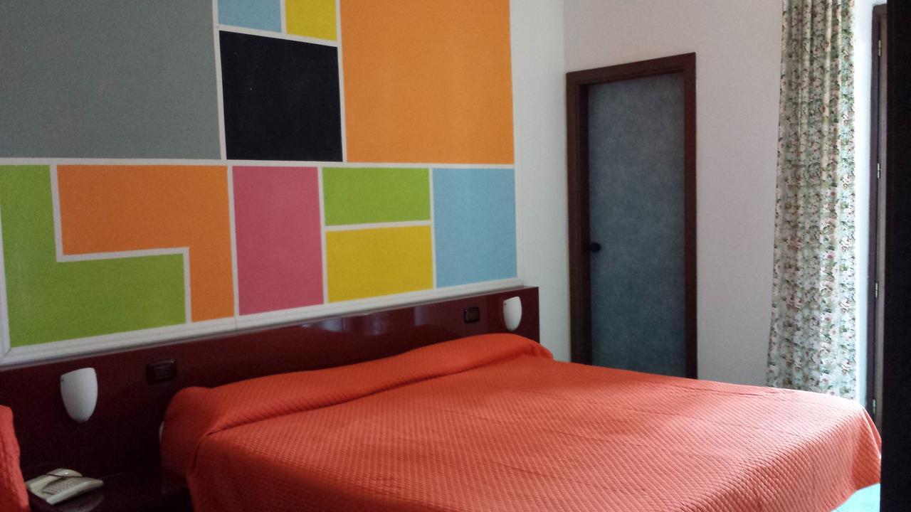 Hotel Annabelle อีสเกีย ภายนอก รูปภาพ